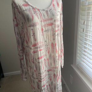 Gilligan & O'Malley Pink/Gray Feather Print Nightgown - SzXL